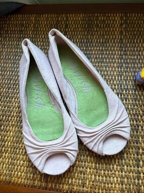 Blowfish Heather Pink Peep Toe Flats